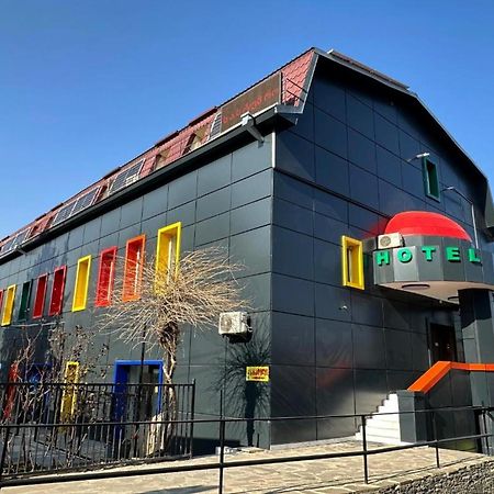 Route Hotel Тбилиси Экстерьер фото